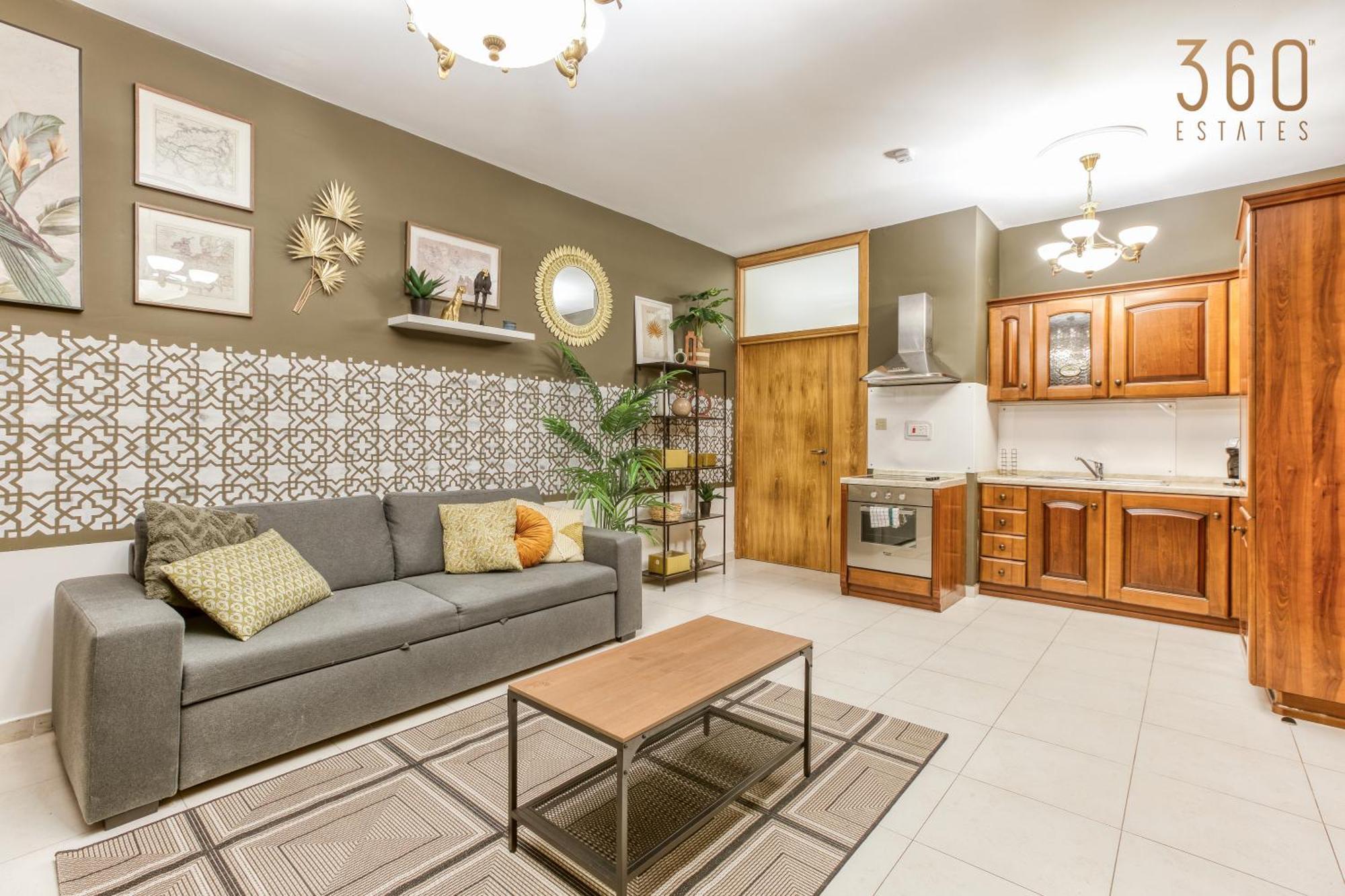 A Comfortable Apartment In The Heart Of Paceville Bt 360 Estates سانت جوليان المظهر الخارجي الصورة